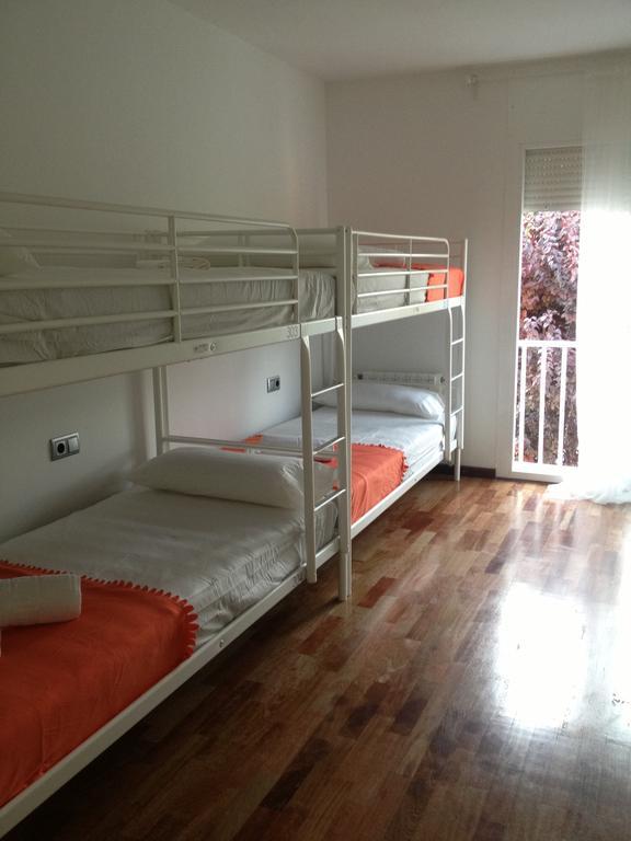 Sitges Beach Hostel Номер фото
