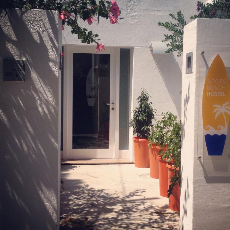Sitges Beach Hostel Экстерьер фото