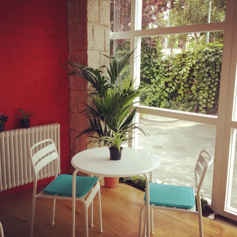 Sitges Beach Hostel Экстерьер фото