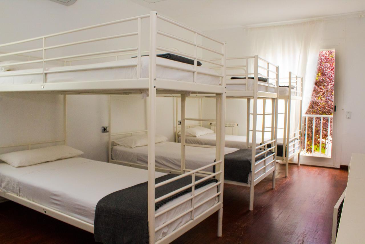 Sitges Beach Hostel Экстерьер фото