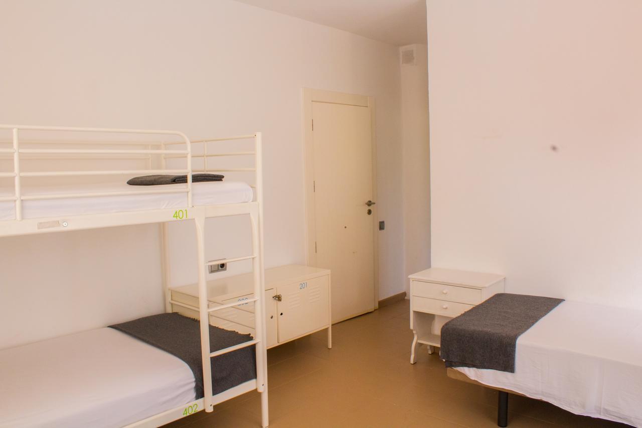 Sitges Beach Hostel Экстерьер фото
