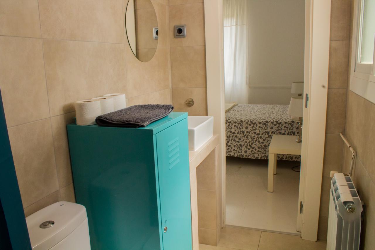 Sitges Beach Hostel Экстерьер фото