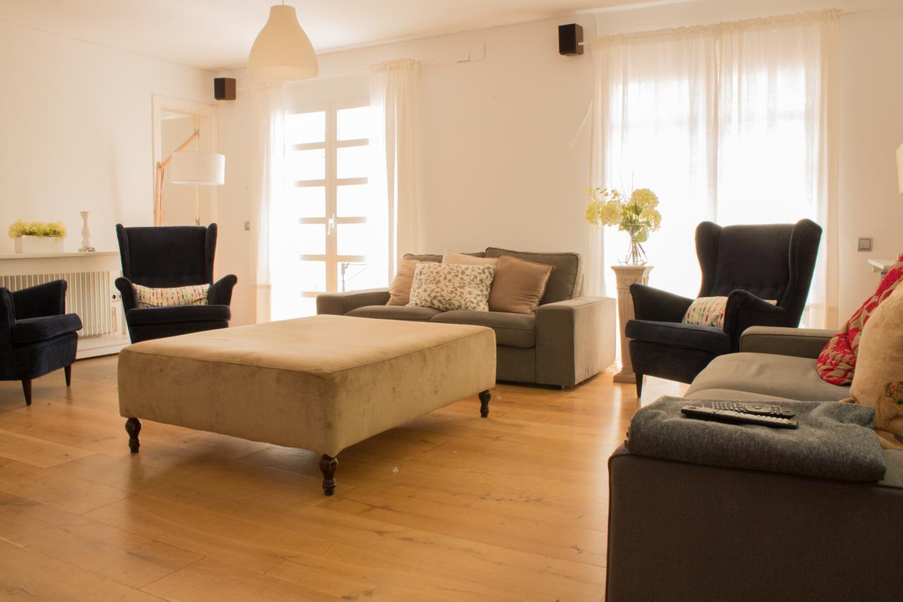 Sitges Beach Hostel Экстерьер фото