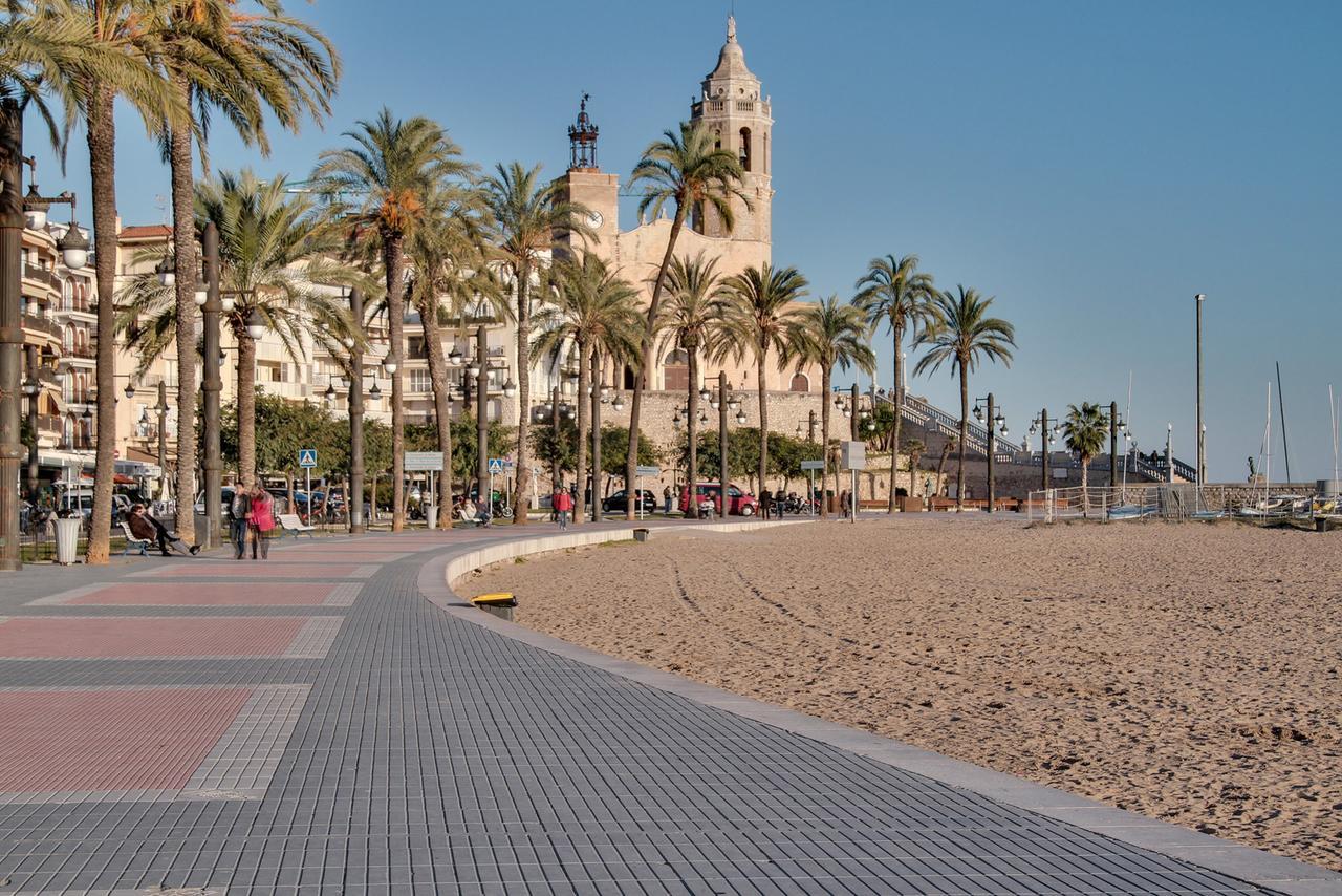 Sitges Beach Hostel Экстерьер фото